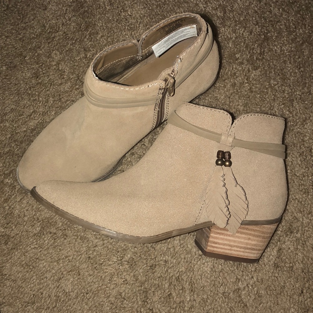 American Eagle Booties